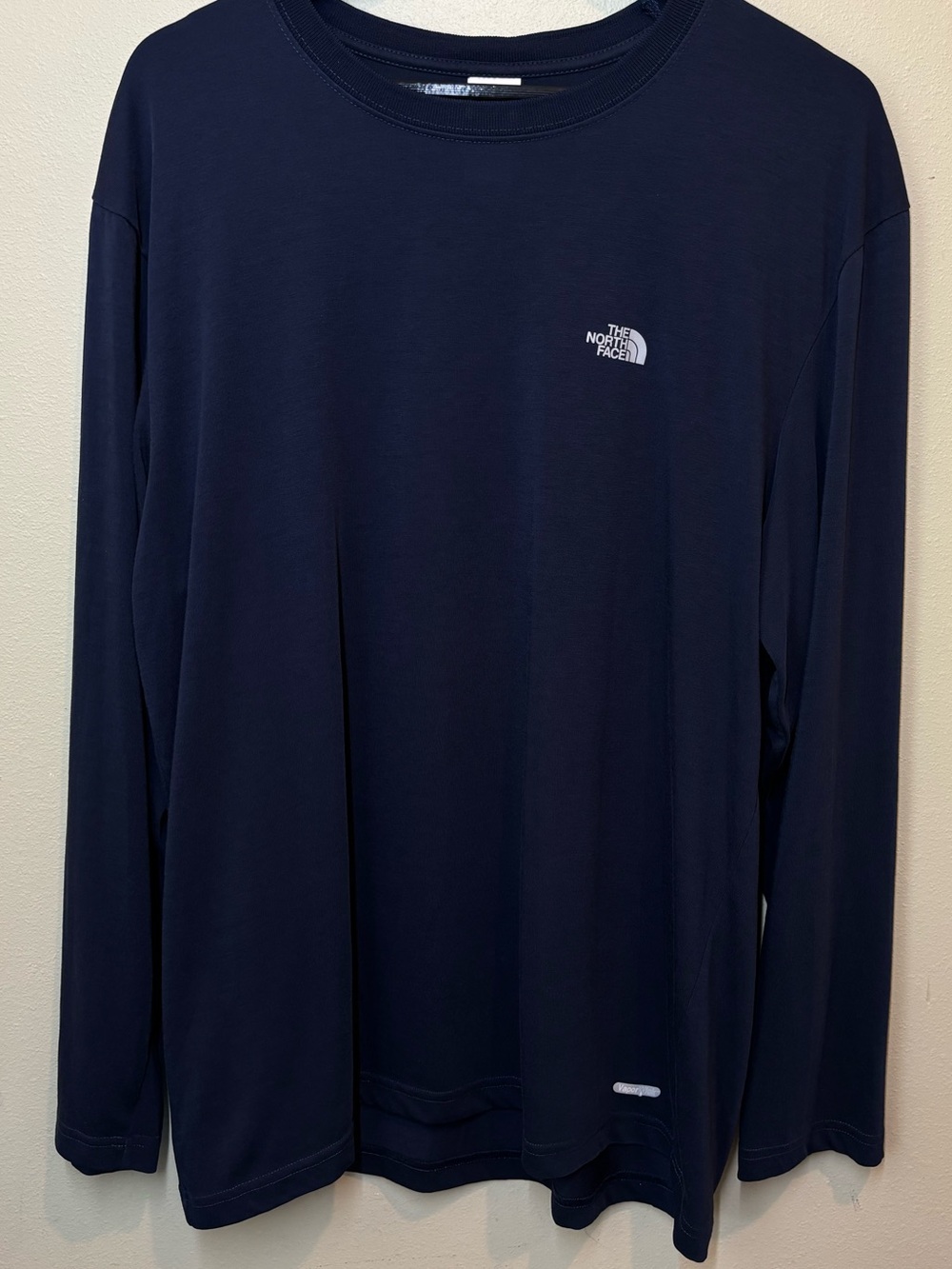 The North Face Men's Long-Sleeve Vapor Wick Crew in Deep Navy, xl
